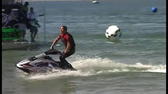 Jet Ski Freestyle - Eric Malone HUUGE Back Flip