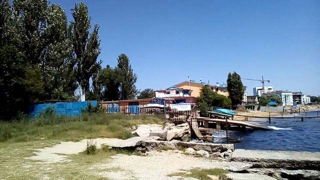 ФЕОДОСИЯ. Пляж возле спасательной станции. КРЫМ 2016. смотреть онлайн