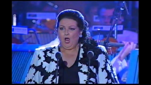 Montserrat Caballé; Casta Diva; Norma; Bellini; Liverpool 1992 смотреть онлайн