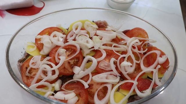 Ужин без Возни! Мясо под Шубкой в Духовке смотреть онлайн