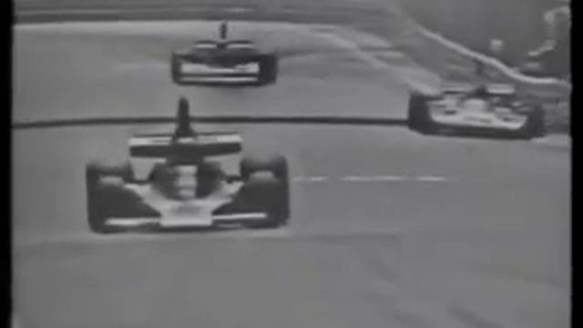 F1 - 1975 Montjuïc GP - James Hunt accident смотреть онлайн