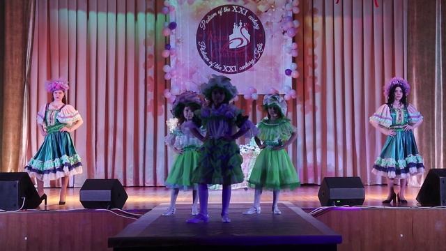 Коллекция "Цветочный блюз". Театр моды "Бомонд". г. Сафоново Смоленская обл. смотреть онлайн