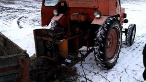 Самодельный измельчитель веток привод ВОМ трактора Т-25(испытание)