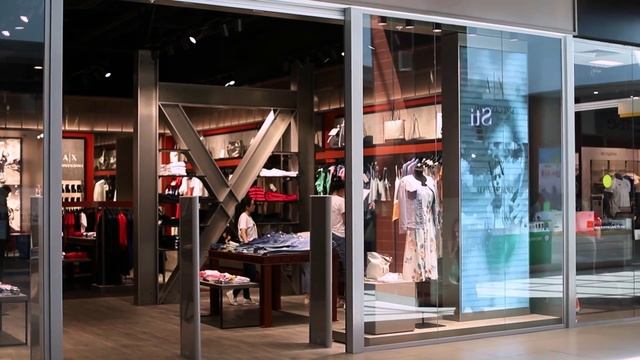 Видеоэкран для магазина Armani, г. Саратов | HD LED TECH