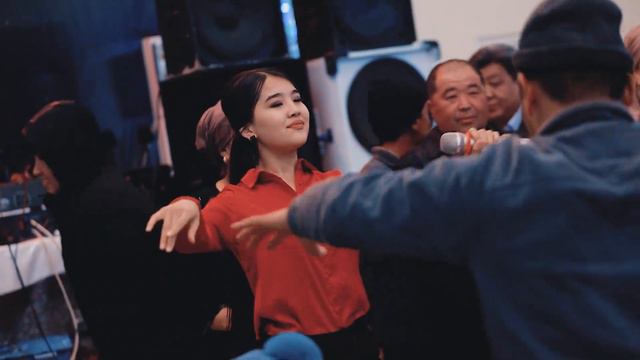 ХАДИЖА КАМАЛИДИНОВА ЗАЖИГАЕТ НЕ СВАДЬБЕ СУПЕР ...... смотреть онлайн