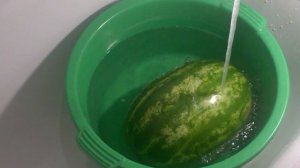 Как правильно охлаждать Арбуз водой | How to cool Watermelon with water | 3