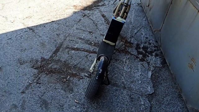 Электросамокат своими руками,из заводской рамы,пробный выезд. смотреть онлайн