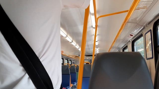 Проверка билетов в электропоезде Курского направления