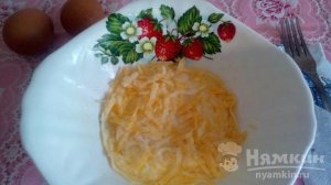 Омлет с сыром в микроволновке