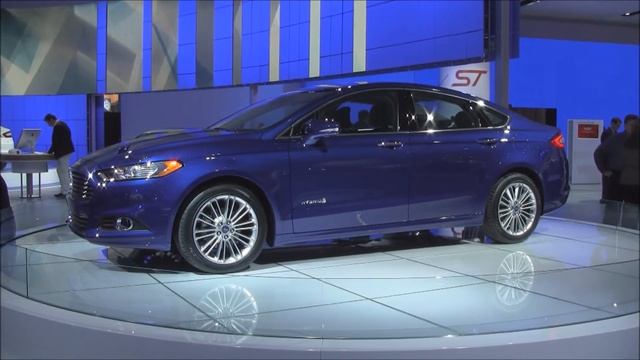 2013 Ford Fusion at 2012 North American International Auto Show смотреть онлайн