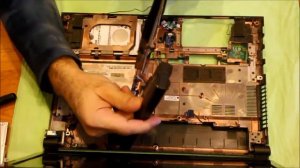Замена аккумулятора ноутбука Acer Aspire 4830TG / How to replace the laptop battery
