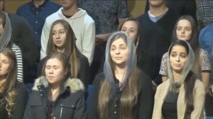 10. Когда В Море Шумит И Бушует Волна - Пение Молодежи