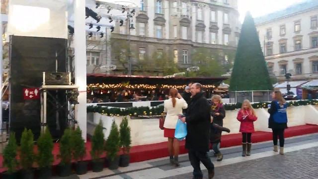 Рождественские ярмарки Собор Св. Иштвана Будапешт Венгрия смотреть онлайн