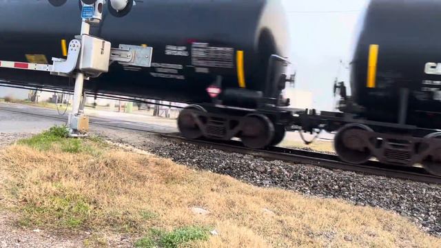 UP 7514 With New Paint Scheme Power Leads Manifest Magnolia,Tx смотреть онлайн