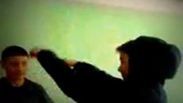 Парни поют песню "Криминал" смотреть онлайн