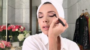 Уроки макияжа Виктории Бекхэм: Праздничный образ