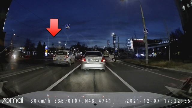 Полиция нарушает правила ПДД смотреть онлайн