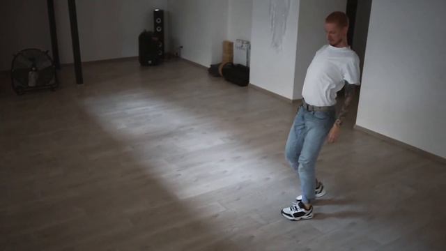 Ещё один человек, который что-то делал смотреть онлайн