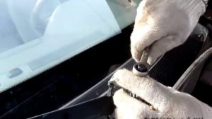 Снятие поводков дворников