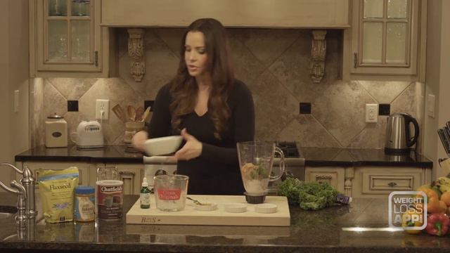 Clean Chocolate Peanut Butter Shake & Raw Truffles | Week 12 The Weekly Skinny смотреть онлайн