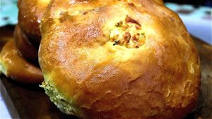 Выпечка, которая никогда не надоедает. Пироги с творогом, сыром и зеленью