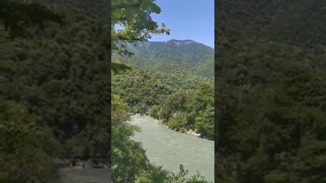 Тарзанка. Абхазия, Пицунда, Голубое озеро смотреть онлайн