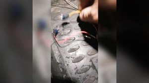 Машина Toyota Camry 40 кузов установка видеорегистратора с камерой заднего хода.