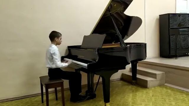 Колупаев Владимир В. Ходаш Вечерняя сказка. А Жилинский Сонатина соль минор. смотреть онлайн