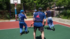 Техника Таисабаки от 4-х нападающих