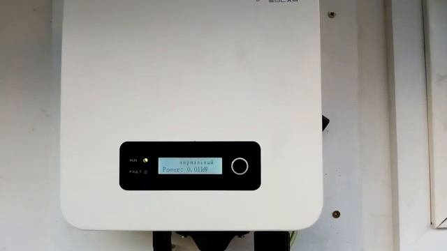 Инвертор Sofar 2200tl G3 .Работа сетевого инвертора на закате . Краткий обзор меню инвертора