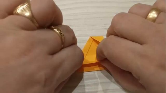 Origami autumn leaves - how to make autumn leaves from paper. Crafts made of A4 paper смотреть онлайн