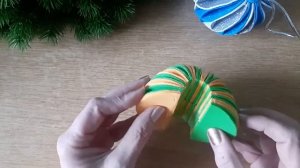 Ёлочная игрушка. Шар из фоамирана.   DIY
