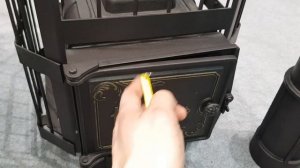 Два Толяна, запиливая обзор чугунной печи Сибирь 15, обсуждают её пригодность, к маленьким парилкам