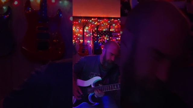 Jamming on the reverse neck Ibanez смотреть онлайн