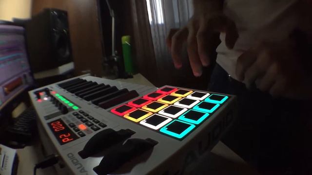 Jazzy Hip-Hop Beat 2 | M-audio Code 25 смотреть онлайн