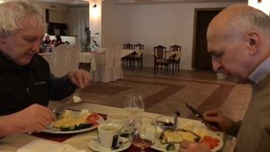 ОР 3 Как правильно пользоваться ножом и вилкой  Обман с планшетом