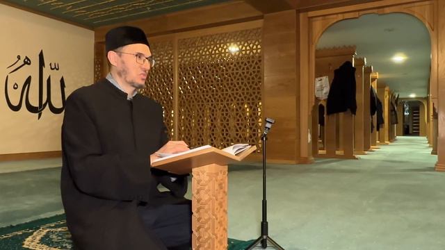 И Мы облегчили Коран для понимания, но найдется ли хоть один внемлющий (Коран 54:17) смотреть онлайн