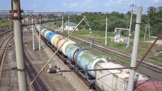 Электровоз 3ЭС5К-728 "Ермак" с грузовым составом смотреть онлайн