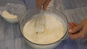 Взяла 100 грамм кефира и испекла гору печенье на кефире. Рецепт печенья на кефире к чаю за 5 минут.