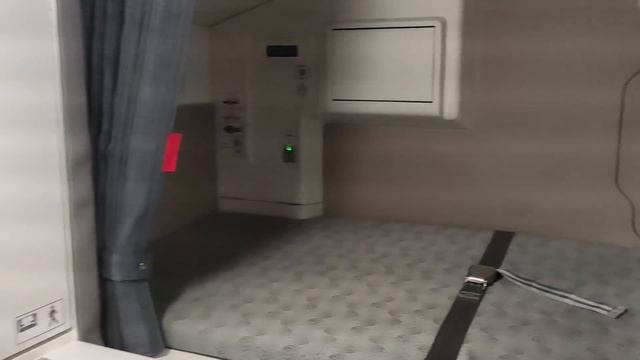 Discover the secret Airbus A350 crew rest area at the rear of the aircraft смотреть онлайн