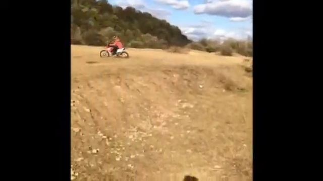 Стрибки на ендуро CRDX and KTM смотреть онлайн