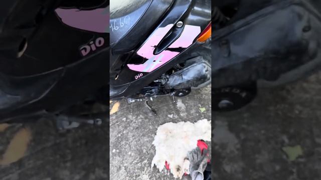 ГАЗ ДАЁШЬ - сразу глохнет! HONDA DIO ! смотреть онлайн