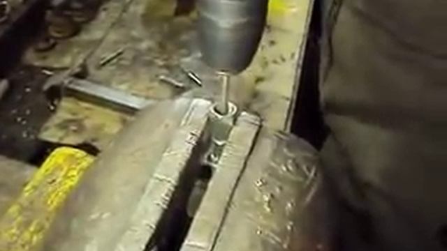 Подборка Жесть на СТО, или как мы сверлили топливный шланг. Часть первая!!! смотреть онлайн