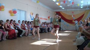 Танец выпускниц