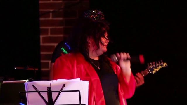 Ирина Ежова - Девочка из бара (Live, ПРЕМЬЕРА) смотреть онлайн