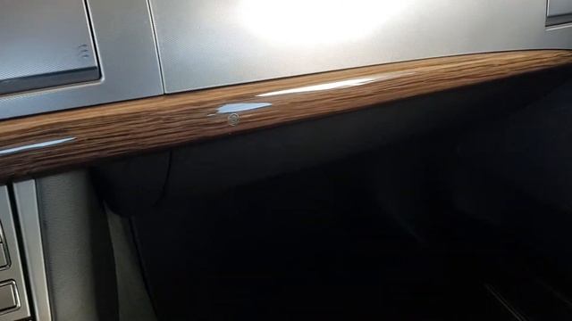 JAGUAR XF OPEN GLOVE BOX смотреть онлайн