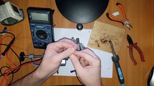 Замена батареек на блок питания в тонометре артериального давления! смотреть онлайн