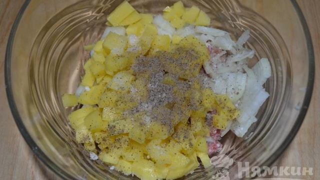 Эчпочмаки из слоеного теста с фаршем и картошкой
