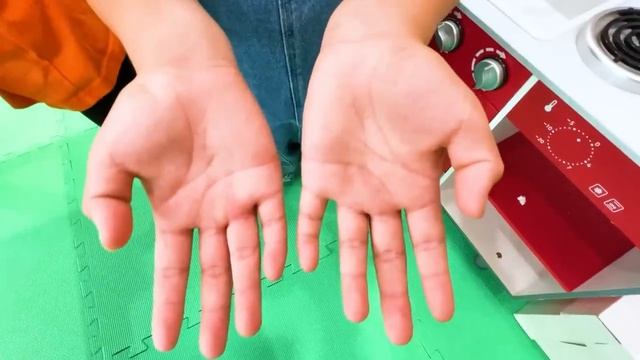 The Magic of Sharing: Ellie and Kaden's Pop Tube Pencil Adventure смотреть онлайн