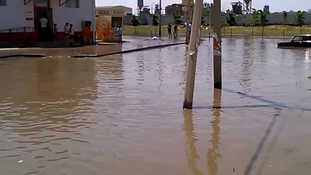 Лужа на Московской в Краснодаре смотреть онлайн